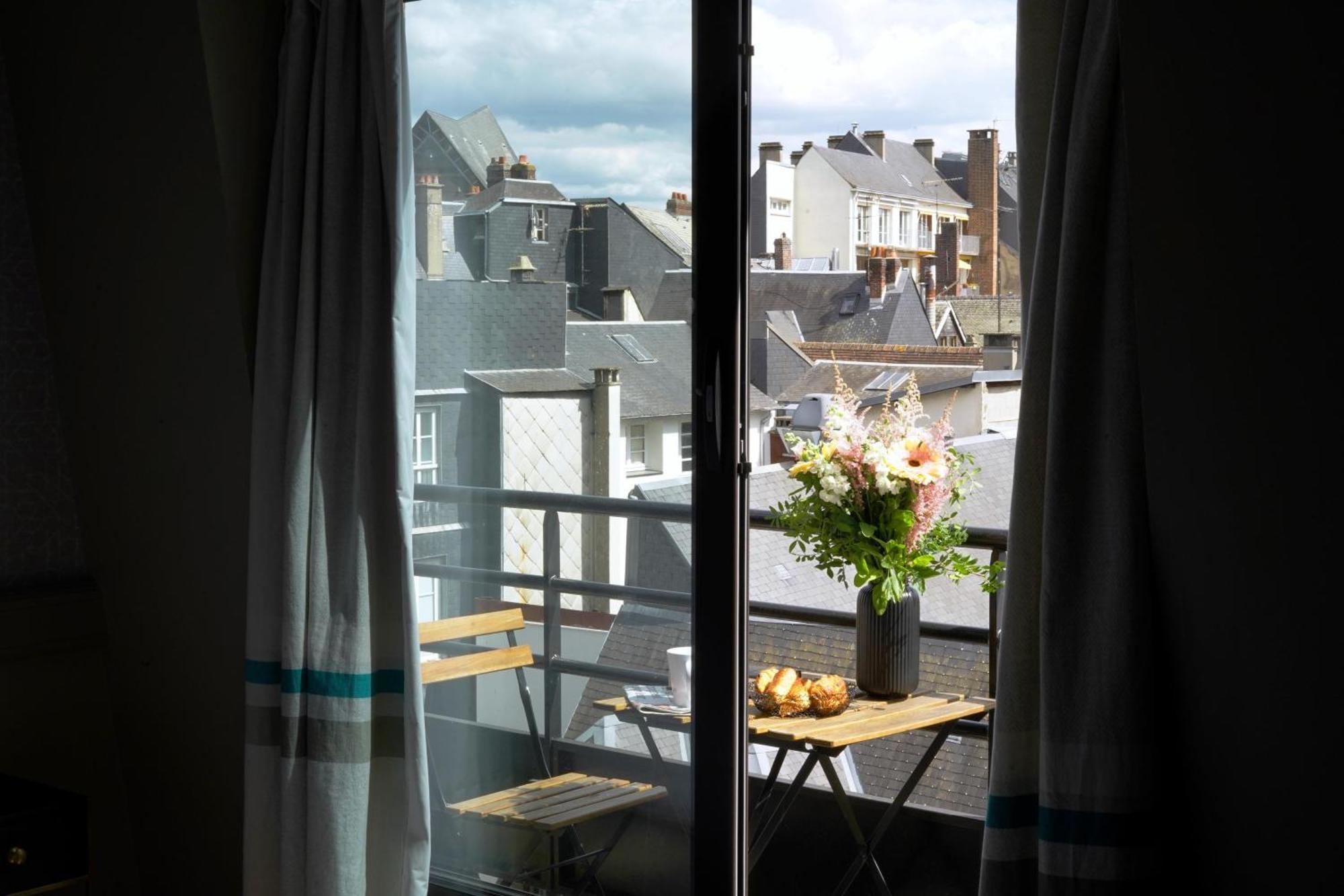 Superior Double Room with Two Single Beds - Non-Smoking,1756395303:JPEG